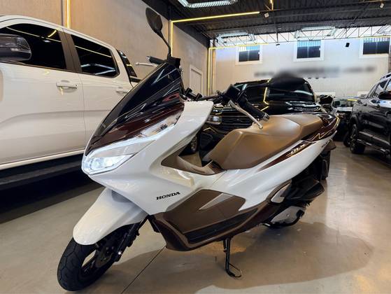 HONDA PCX DLX HONDA PCX DLX